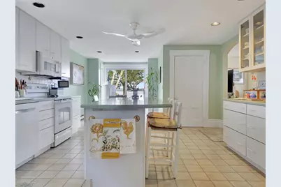 553 Main Street, Wayne, ME 04284 - Photo 20