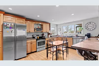305 Gray Road, Windham, ME 04062 - Photo 4