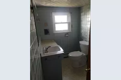18 Vernon Avenue, Limestone, ME 04750 - Photo 12