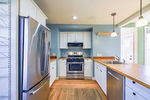 313 W Meadow Rd, Thomaston, ME 04861 - Photo 4