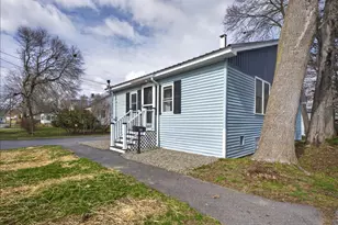 22 Lane St, Bangor, ME 04401 - Photo 4