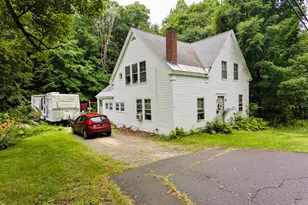 29 Kents Hill Rd, Wayne, ME 04284 - Photo 2