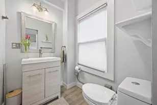 22 Pine St, Portland, ME 04102 - Photo 14