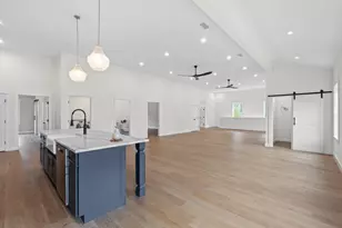5 Village Park Dr, York, ME 03909 - Photo 4