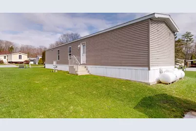 4 Sheldon Place, Lewiston, ME 04240 - Photo 30