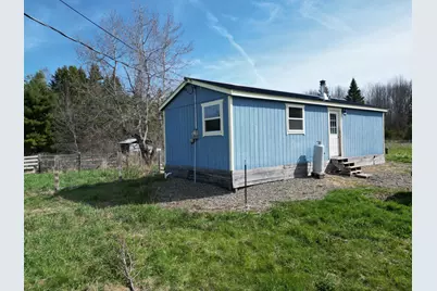 946 Main Street, Springfield, ME 04487 - Photo 10