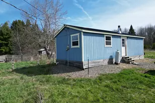 946 Main St, Springfield, ME 04487 - Photo 10