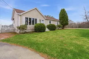 136 Stirling Rd, Warren, ME 04864 - Photo 2