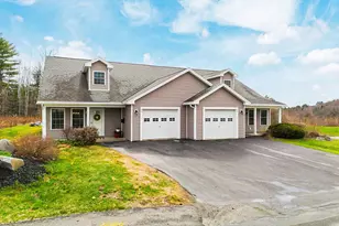 77 Glen St, Augusta, ME 04330 - Photo 2