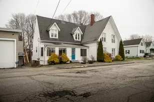 21 Bridge St, Lewiston, ME 04240 - Photo 2