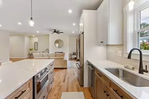 19 Forest Glen Ln, Topsham, ME 04086 - Photo 8
