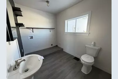 586 Main Street, Madawaska, ME 04756 - Photo 14