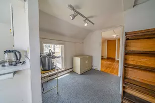 13 Wood St, Camden, ME 04843 - Photo 10
