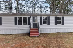 1 Williams Cir, Brunswick, ME 04011 - Photo 2