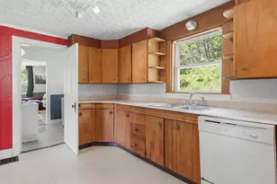 50 Grove St, Machias, ME 04654 - Photo 8