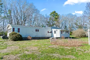 417 N Berwick Rd, Wells, ME 04090 - Photo 2