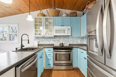132 Sunset Avenue, Portland, ME 04109 - Photo 14