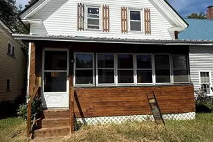 136 Washington St, Pittsfield, ME 04967 - Photo 2