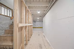 10 Galvin St, Portland, ME 04103 - Photo 14