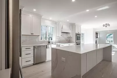 19 Elmwood Avenue, Scarborough, ME 04074 - Photo 8