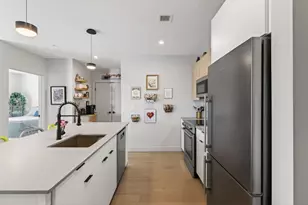 75 Chestnut St, Portland, ME 04101 - Photo 6
