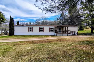 52 Hodsdon Ln, Jefferson, ME 04348 - Photo 2