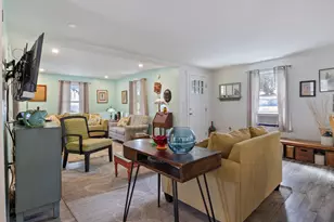 32 W Old Orchard Ave, Old Orchard Beach, ME 04064 - Photo 12