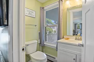 32 W Old Orchard Ave, Old Orchard Beach, ME 04064 - Photo 20