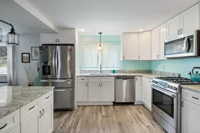 32A W Old Orchard Avenue, Old Orchard Beach, ME 04064 - Photo 18