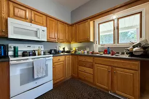 92 N 4th Ave, Madawaska, ME 04756 - Photo 18
