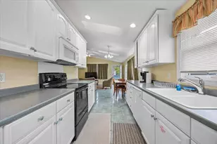 22 Ocean Park Rd, Saco, ME 04072 - Photo 18