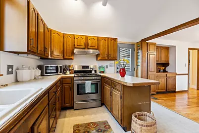 3 Chester Avenue, Falmouth, ME 04105 - Photo 6