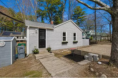 13 Highland Avenue, Cumberland, ME 04021 - Photo 2