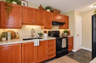 17 King St, Westbrook, ME 04092 - Photo 10