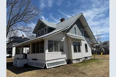 21 Bowdoin Street, Houlton, ME 04730 - Photo 2