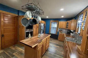 21 Bowdoin St, Houlton, ME 04730 - Photo 6
