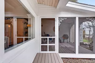 19 Union St, Hallowell, ME 04347 - Photo 4