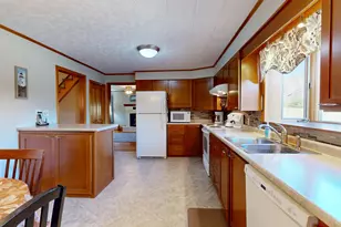 868 Paris Rd, Hebron, ME 04238 - Photo 12