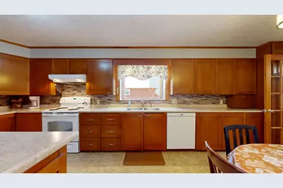 868 Paris Road, Hebron, ME 04238 - Photo 10
