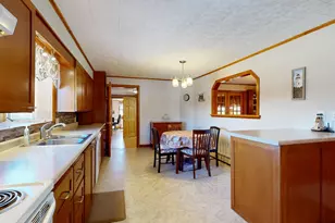 868 Paris Rd, Hebron, ME 04238 - Photo 8