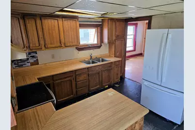 10 Cherry Street, Dover Foxcroft, ME 04426 - Photo 4