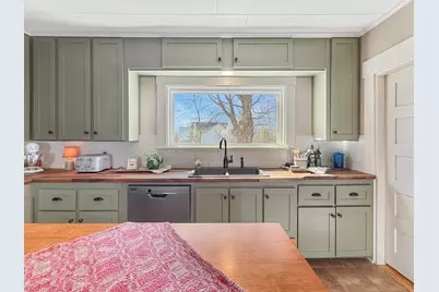 49 Pleasant Avenue, Sangerville, ME 04479 - Photo 4