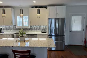 102 Crescent St, Skowhegan, ME 04976 - Photo 10