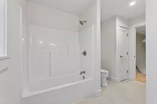 41 Lochwood Dr, Gorham, ME 04038 - Photo 22