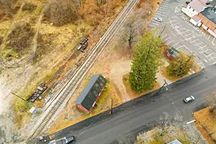 63 Elm St, Mechanic Falls, ME 04256 - Photo 20