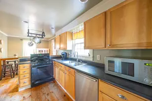 123 Portland St, South Berwick, ME 03908 - Photo 14