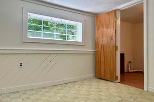 97 Middle Ave, Mexico, ME 04257 - Photo 16