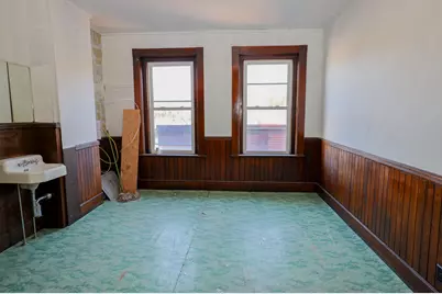 102 Congress Street, Rumford, ME 04276 - Photo 32