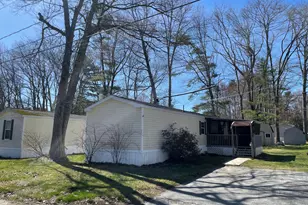 31 Primrose Ln, Brunswick, ME 04011 - Photo 1
