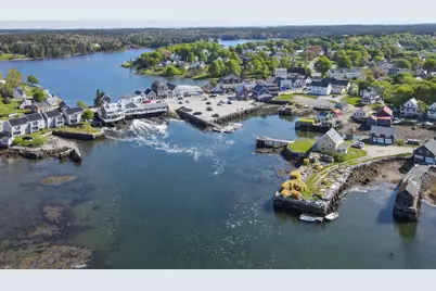 15 Main Street, Vinalhaven, ME 04863 - Photo 4